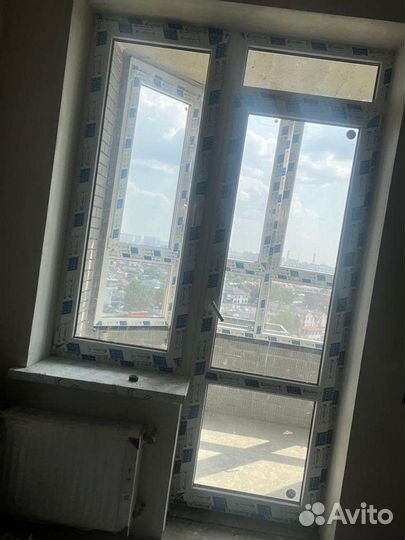 Пластиковое б/у окно и дверь