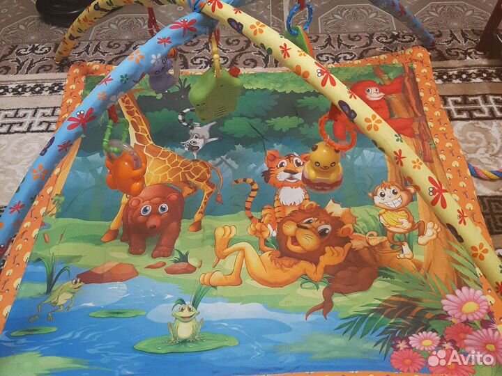 Развивающий коврик