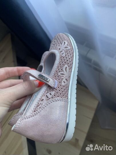 Туфли для девочки 27