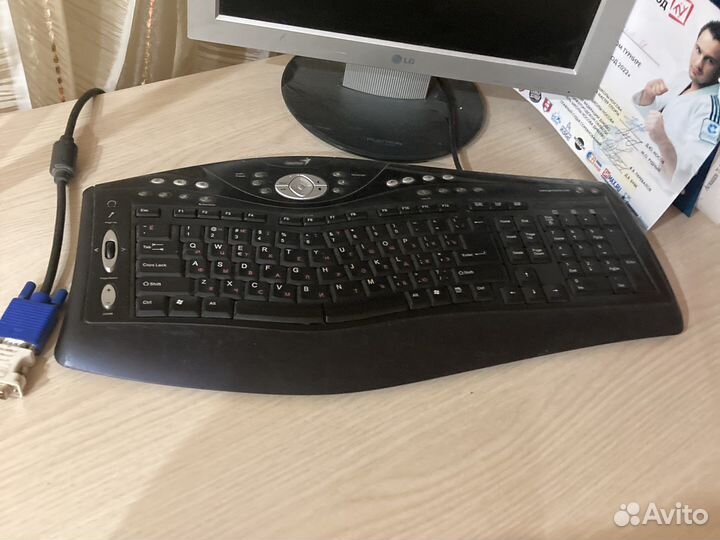 Монитор LG