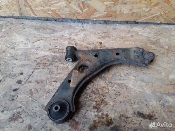 Рычаг передний левый Opel Corsa D 2006-2015
