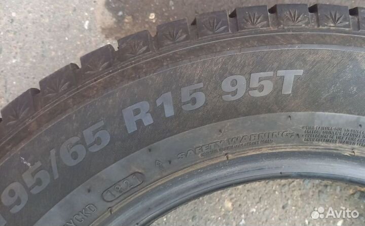 Kumho WinterCraft Ice Wi51 195/65 R15 95T