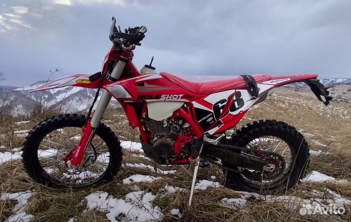 Мотоцикл Regulmoto Holeshot Red Edition(4 valves)
