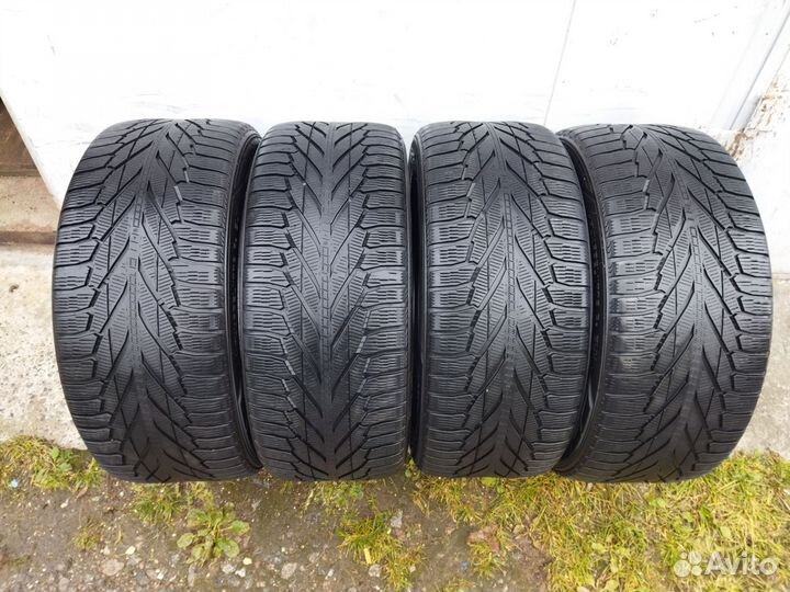 Nokian Tyres Hakkapeliitta R2 275/45 R20