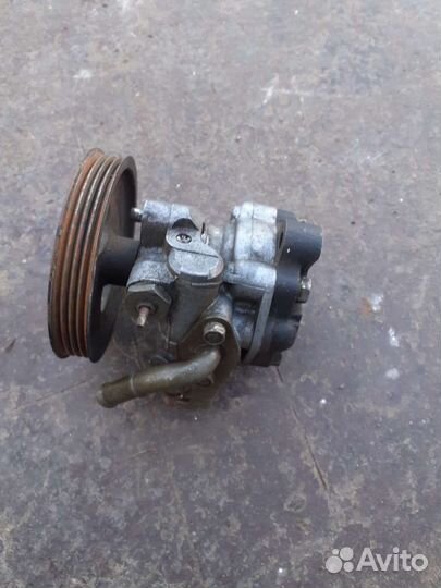 Гур на Митсубиси RVR