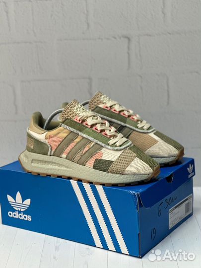 Кроссовки Adidas Retropy E5