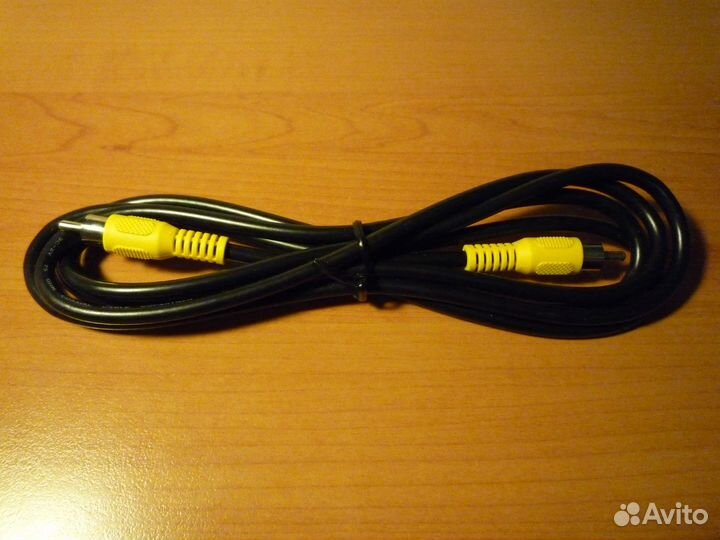 Кабель с разъемами RCA-RCA (тюльпан-тюльпан)