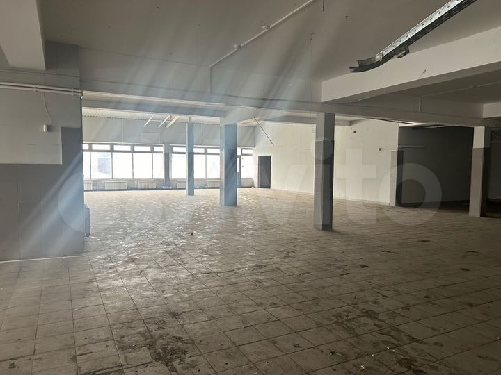 Склад, 1835+930 м²