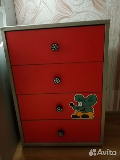 Письменный стол с комодом и тумбой