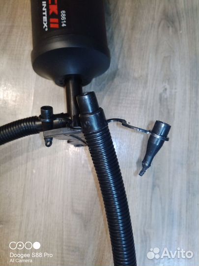 Насос ручной для надувных матрасов с насадками