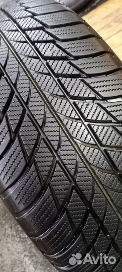 Bridgestone Blizzak LM-001 225/55 R17 97H
