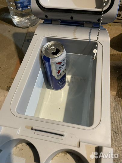 Автомобильный холодильник (подлокотник)