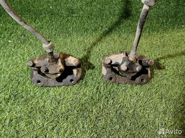 Задние суппорта Вольво 960