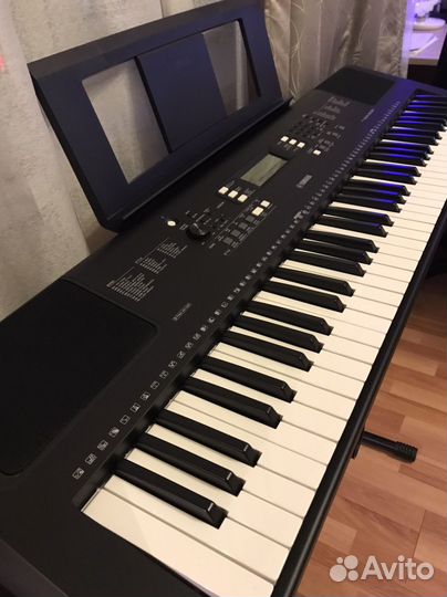 Yamaha PSR EW300