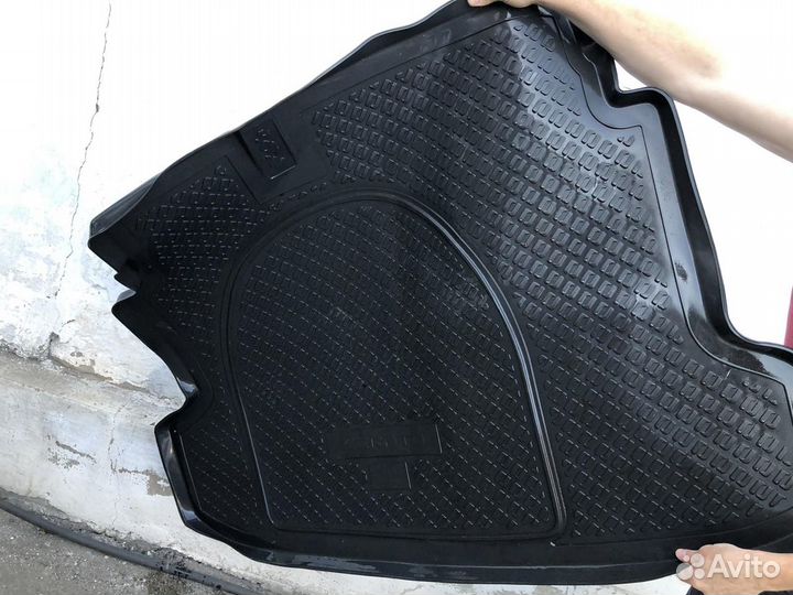 Коврик в багажник, 3 шт