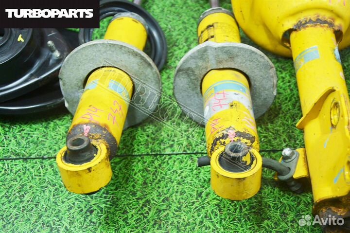 Стойки комплект Subaru Legacy B4 BM EJ25