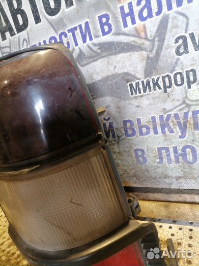 Фонарь задний левый Mitsubishi Pajero 2