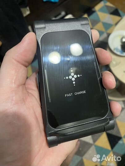 Беспроводная зарядка 3 в 1