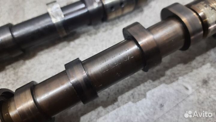 Пара распредвалов впуск выпуск.4 caxc VW Jetta 6