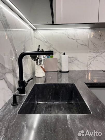 Каменная столешница для кухни