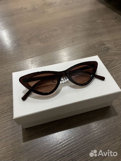 Солнцезащитные очки