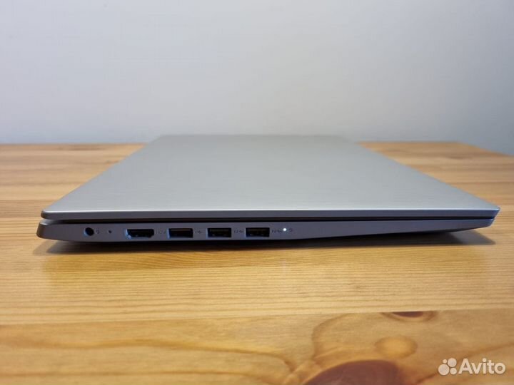 Ультрабук Lenovo 15,6