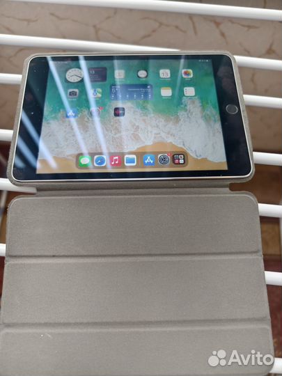 iPad mini 4 128gb