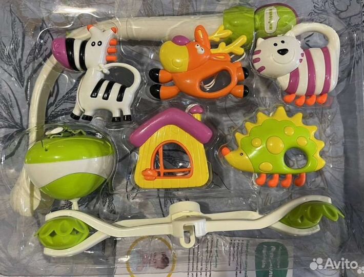 Музыкальный мобиль на кроватку