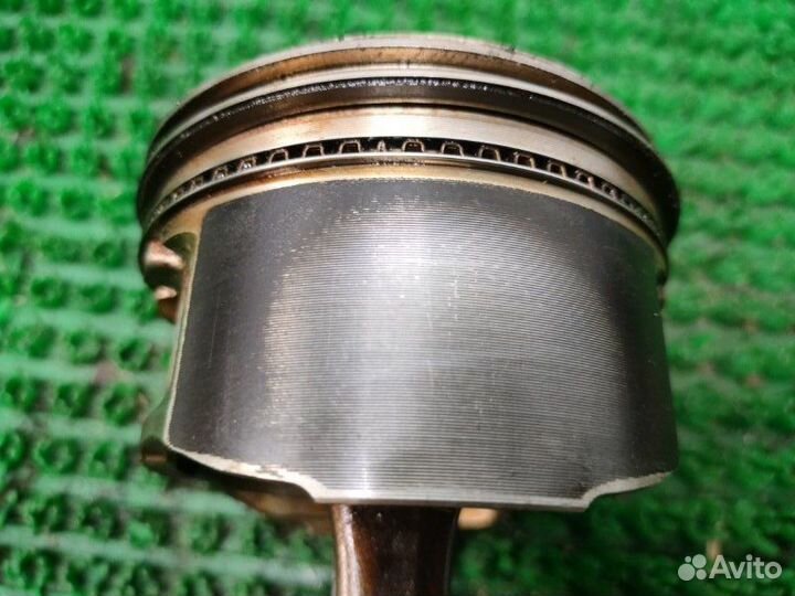 Поршень с шатуном Jaguar X-Type X400 AJ25 2001