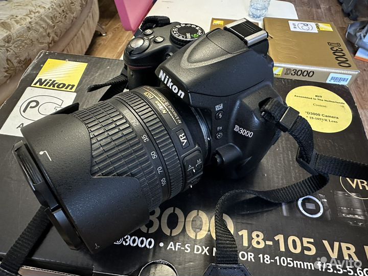 Зеркальный фотоаппарат Nikon D3000