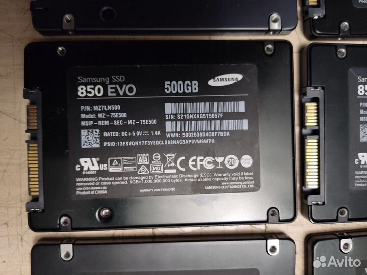 SSD 2.5 SATA - Samsung и Kingston