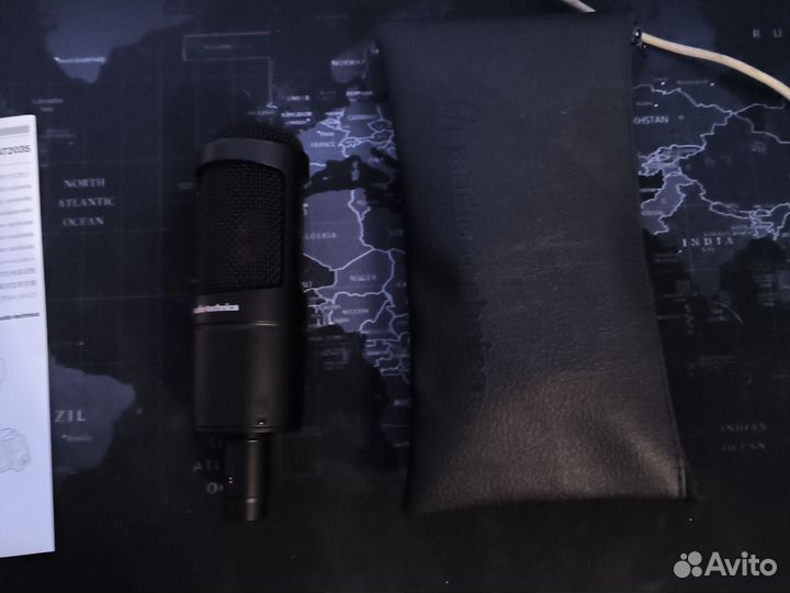 Микрофон AT2035