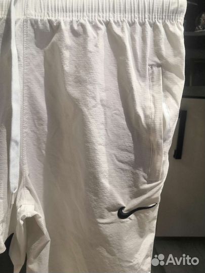 Шорты nike swoosh