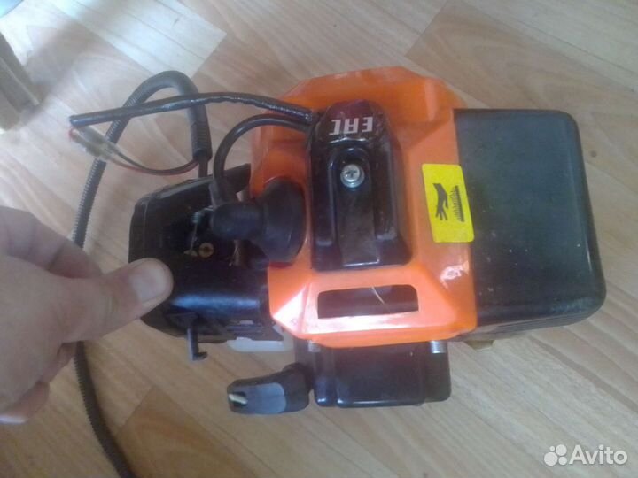 Газона косилка бензиновая