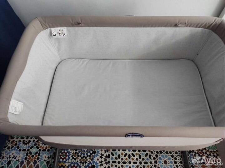 Детская приставная кроватка Chicco