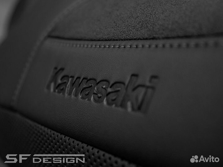 Сиденье для Kawasaki GTR1400 Black Time Big Beat