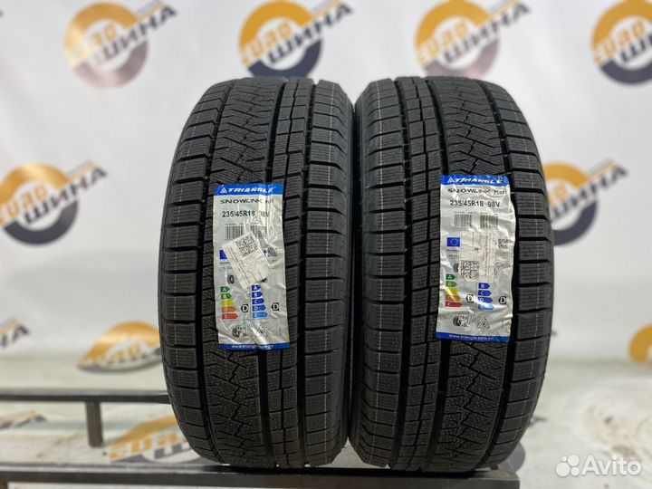 Triangle PL02 235/45 R18 101H