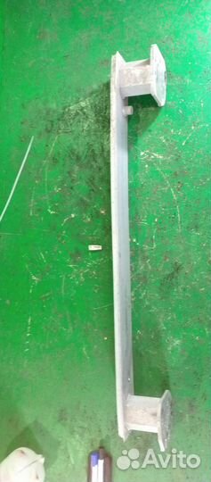 Усилитель заднего бампера Peugeot 308