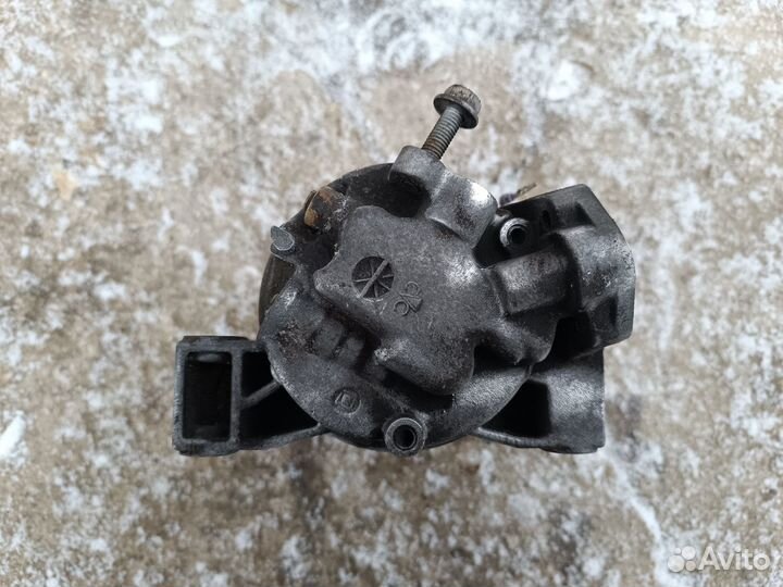 Компрессор состояние неизвестно Nissan Primera P12