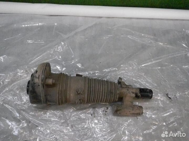 Стойка пневматическая передняя правая BMW 6er G32