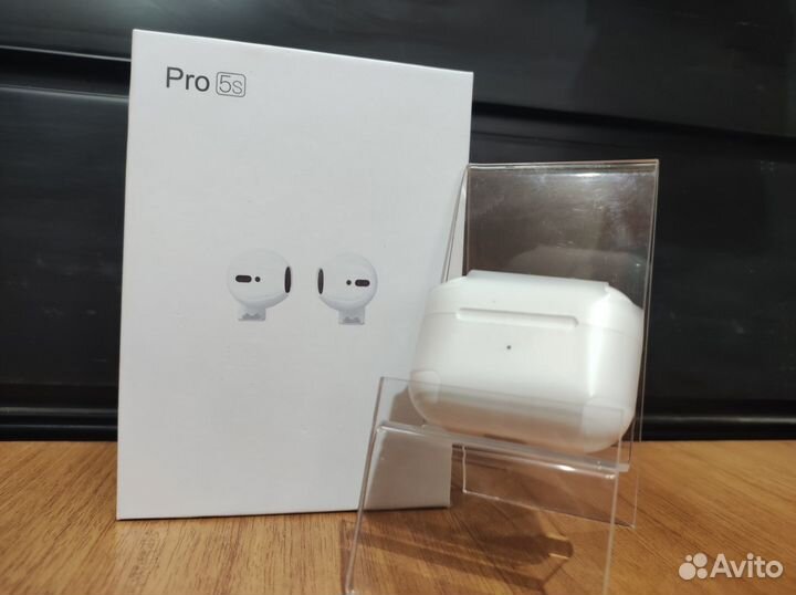 Беспроводные наушники новые