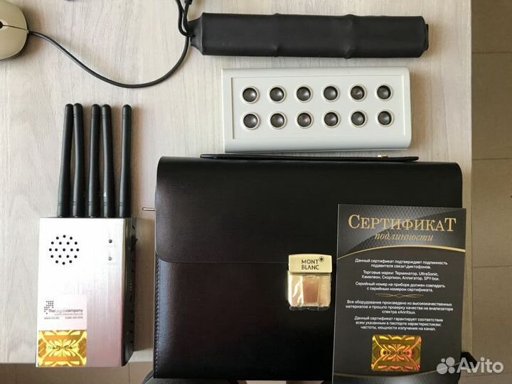 Глушилка диктофонов и связи Хамелеон-борсетка-12