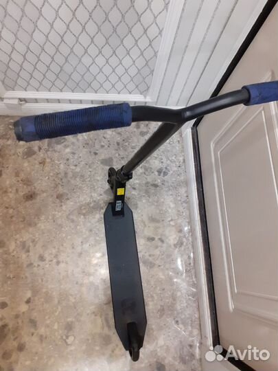 Трюковой самокат reaction stunt 3.0 черный