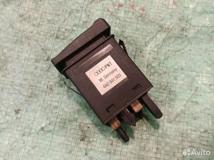 Кнопка подогрева стекла задняя Audi 80 B4