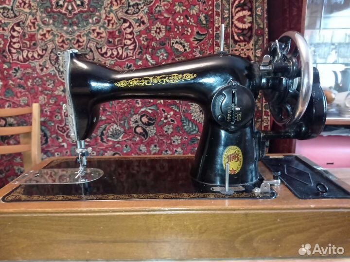 Швейная машина Подольск ручная