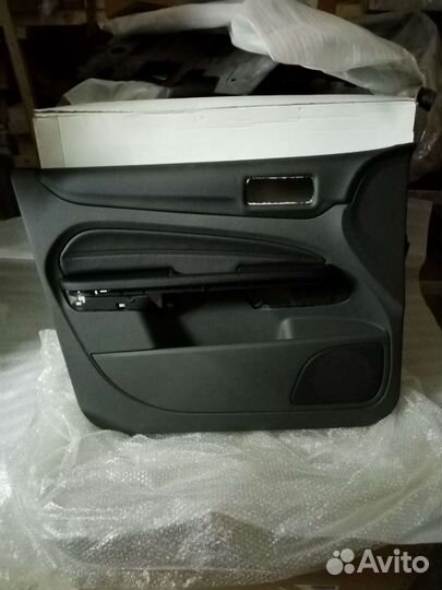 Обшивка двери передней левой Ford Focus 2/C-Max