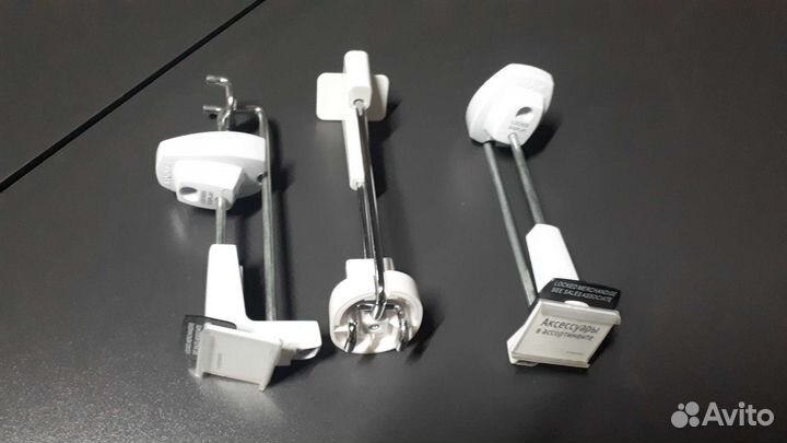 Крючок с магнитной блокировкой