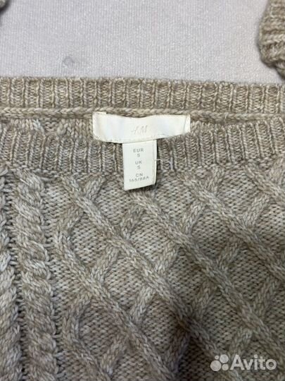 Свитер с волонами