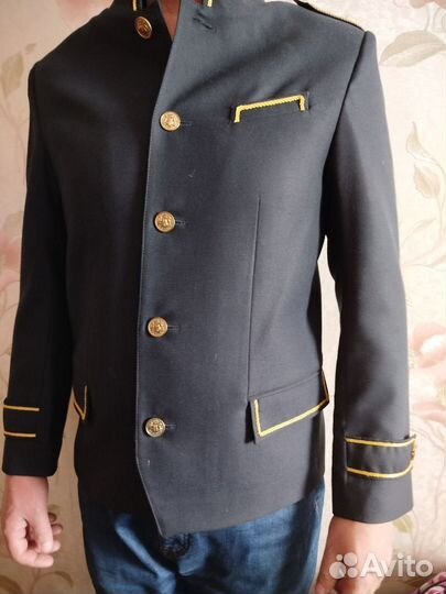 Костюм мужской