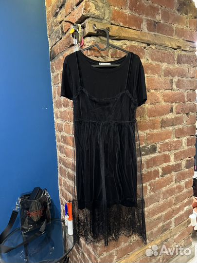 Платье с кружевной частью